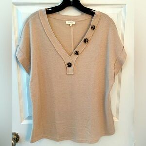La Miel Cream V-Neck Buttoned Top Size S